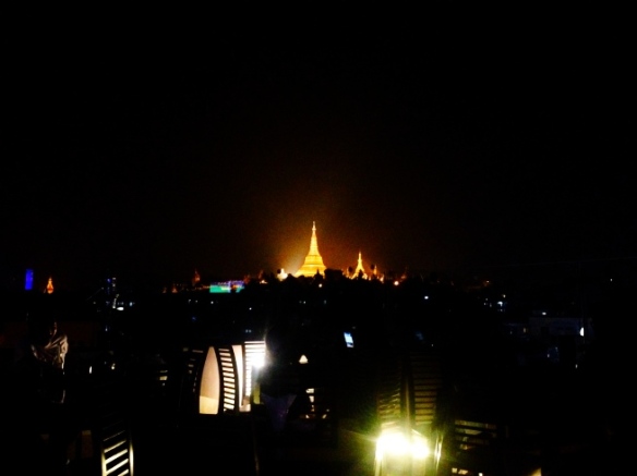 So this is the night time view from Vista Bar. Much better to enjoy the pagoda with a drink in your hand than pay to go in. Right?